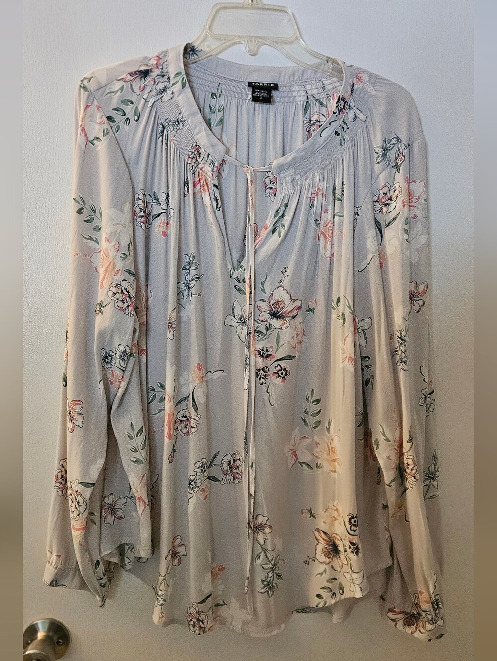 Torrid Floral Peasant Blouse in Soft Gray